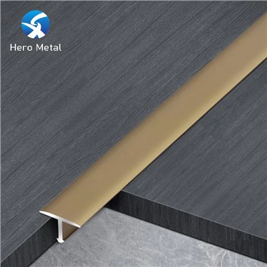 Bordure de carrelage en forme de T