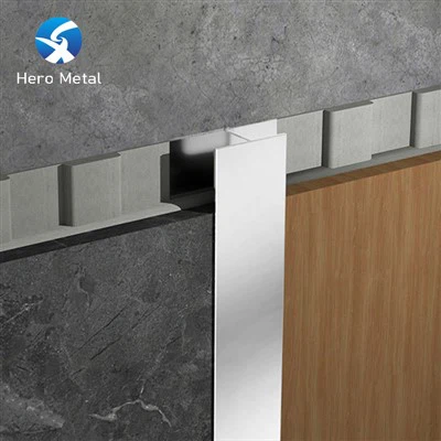 Bande de garniture en acier inoxydable de transition